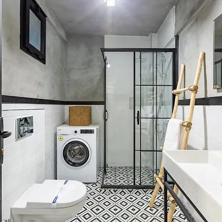 Trendy Cool Stylish 1bed1bath Terrace Home! #127 דירה *